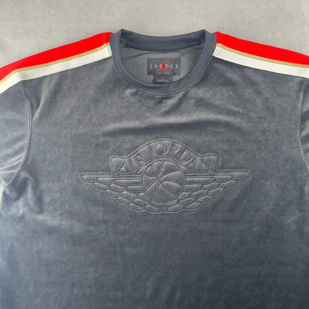 Jordan T-Shirt Men M Black Red Gold Stripe Velour Stretch Soft Luxury BV4051-010